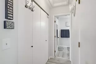 367 Nassau Dr, Springfield, MA 01129 - Photo 30