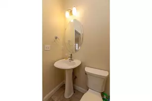 8 Summer Hill Cir, Arlington, MA 02474 - Photo 14