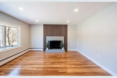 1049 Pleasant St, Canton, MA 02021 - Photo 8