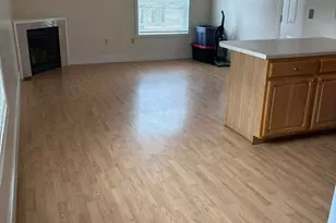 48 North St, Ware, MA 01082 - Photo 2