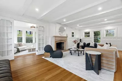 1806 Beacon St, Newton, MA 02468 - Photo 10