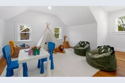 1806 Beacon St, Newton, MA 02468 - Photo 26