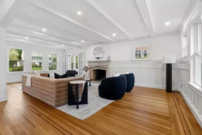 1806 Beacon St, Newton, MA 02468 - Photo 8
