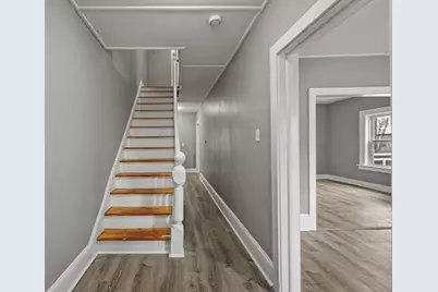 5-6 Monteleone Pl, Pittsfield, MA 01201 - Photo 8