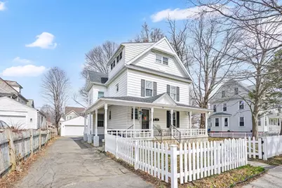 16 Washington Ave, Holyoke, MA 01040 - Photo 1