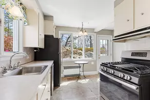 71 Woodland Rd, Malden, MA 02148 - Photo 16