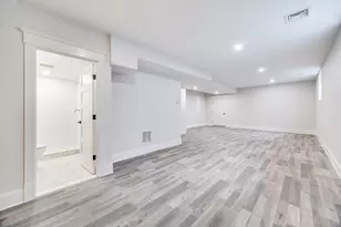 255 Old Main Rd, Falmouth, MA 02556 - Photo 24