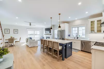 255 Old Main Road #2B, Falmouth, MA 02556 - Photo 4