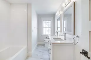 255 Old Main Rd, Falmouth, MA 02556 - Photo 20