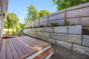 255 Old Main Rd, Falmouth, MA 02556 - Photo 26