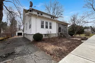 10 Perrot St, Worcester, MA 01602 - Photo 8