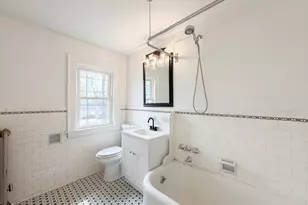 10 Perrot St, Worcester, MA 01602 - Photo 12