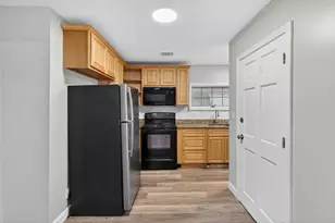 82 Linwood St, Lynn, MA 01905 - Photo 36