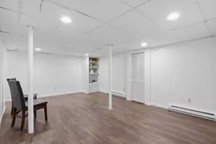 270 Sunderland Rd, Worcester, MA 01604 - Photo 18