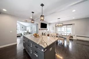 461 Maple St, Franklin, MA 02038 - Photo 8