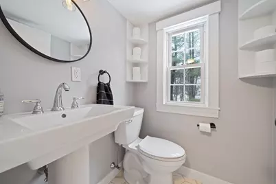 461 Maple St, Franklin, MA 02038 - Photo 24