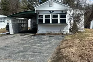 9 Rebecca Ave, Hudson, MA 01749 - Photo 1