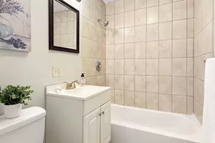 2 Shrewsbury Green Dr, Shrewsbury, MA 01545 - Photo 18