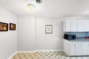 2 Shrewsbury Green Dr, Shrewsbury, MA 01545 - Photo 8