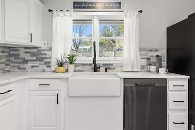 110 Russell St, Peabody, MA 01906 - Photo 12