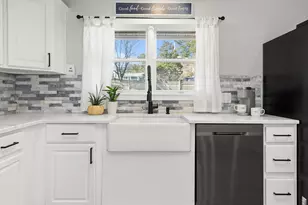 110 Russell St, Peabody, MA 01906 - Photo 12