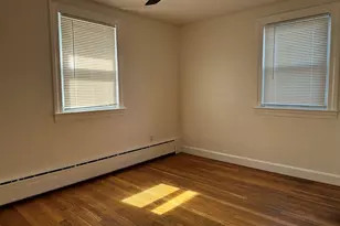 173 Pleasant St, Clinton, MA 01510 - Photo 12