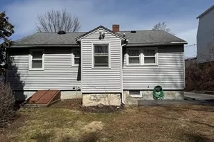 173 Pleasant St, Clinton, MA 01510 - Photo 4