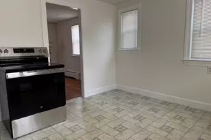 173 Pleasant St, Clinton, MA 01510 - Photo 10