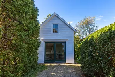 5 Ashland Ave, Manchester by the Sea, MA 01944 - Photo 2