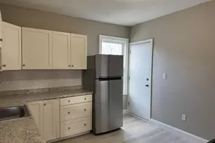 630 Metropolitan Ave, Boston, MA 02136 - Photo 4