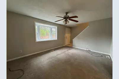 240 Parkerview St #240, Springfield, MA 01129 - Photo 4