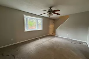 240 Parkerview St, Springfield, MA 01129 - Photo 4