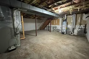 240 Parkerview St, Springfield, MA 01129 - Photo 12