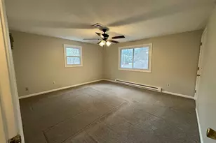 240 Parkerview St, Springfield, MA 01129 - Photo 8