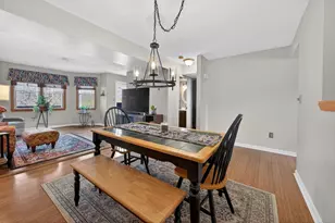 1001 Brookhaven Ln, Woonsocket, RI 02895 - Photo 10