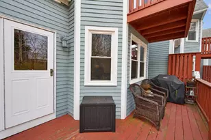 1001 Brookhaven Ln, Woonsocket, RI 02895 - Photo 4