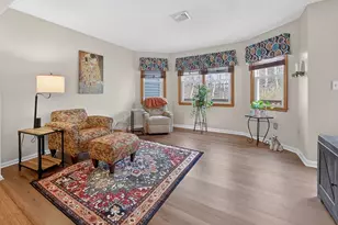 1001 Brookhaven Ln, Woonsocket, RI 02895 - Photo 6