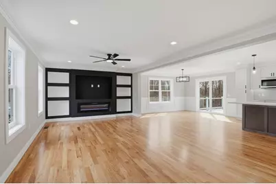 185 Vineland Avenue, East Longmeadow, MA 01028 - Photo 4