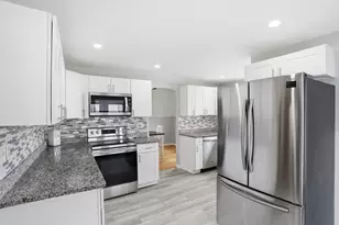 43 Tampa St, Worcester, MA 01604 - Photo 2