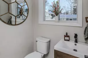 284 South St, Northampton, MA 01060 - Photo 16