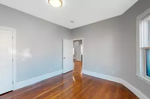 20 Mayfield St, Boston, MA 02125 - Photo 6