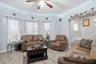 6 Cranshaw Pl, Lawrence, MA 01841 - Photo 10