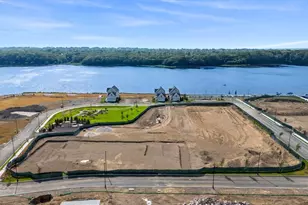 141 E Pt Dr, East Providence, RI 02916 - Photo 22