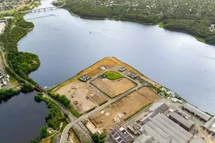 141 E Pt Dr, East Providence, RI 02916 - Photo 20