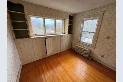 775 Dennison Dr, Southbridge, MA 01550 - Photo 8