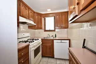 17 Norwell St, Dartmouth, MA 02748 - Photo 4