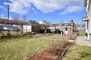 17 Norwell St, Dartmouth, MA 02748 - Photo 28