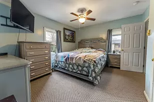 19 Chapel St, Warren, MA 01092 - Photo 16