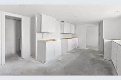 4 Townsend St, Pepperell, MA 01463 - Photo 10