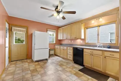 131 Yale St. #1, Medford, MA 02155 - Photo 10